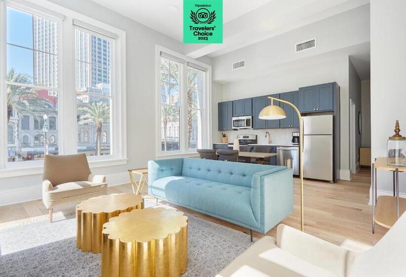 Sonder At The Vitascope