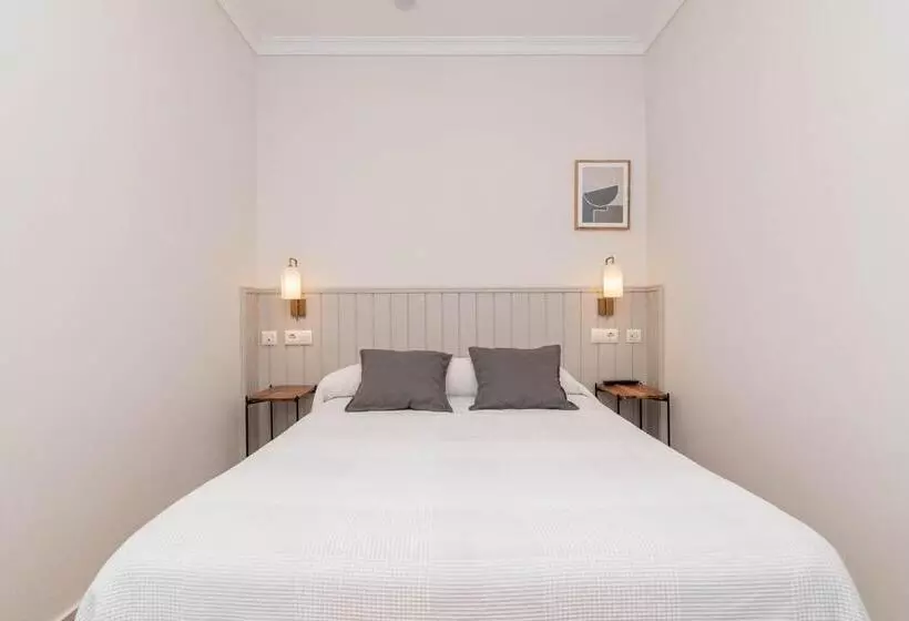 پانسیون Hostal El Alférez