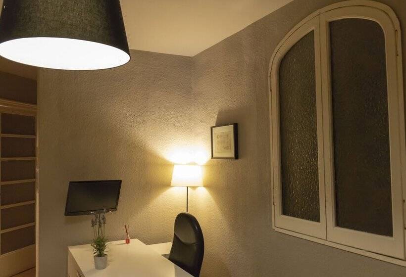 تختخواب و صبحانه Hi Valencia Canovas