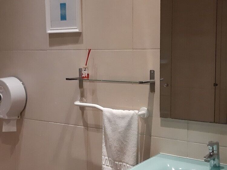 تختخواب و صبحانه Hi Valencia Canovas