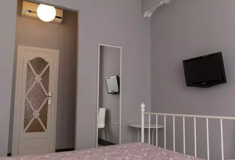 مبيت وإفطار Hi Valencia Canovas