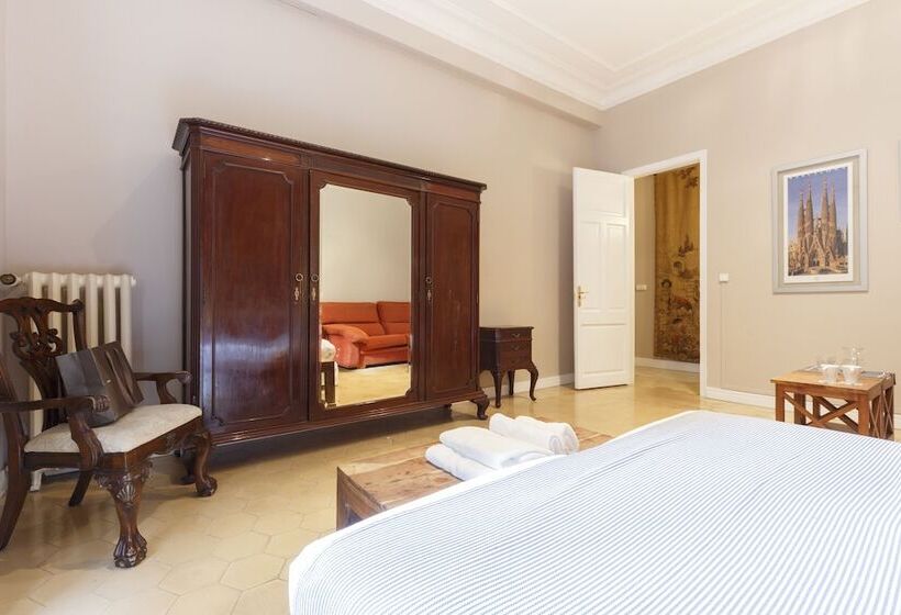 تختخواب و صبحانه Ainb Born Via Laietana