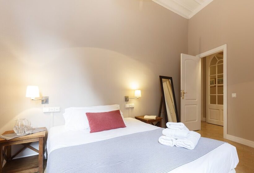 تختخواب و صبحانه Ainb Born Via Laietana