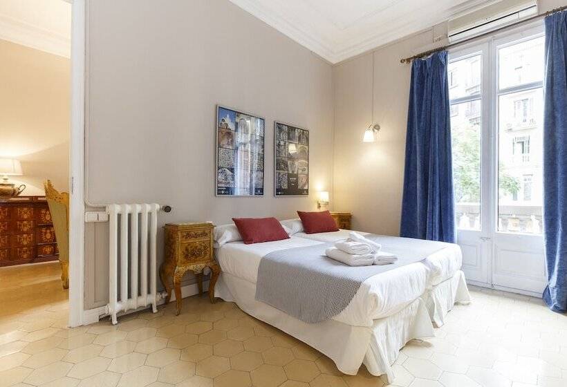 تختخواب و صبحانه Ainb Born Via Laietana