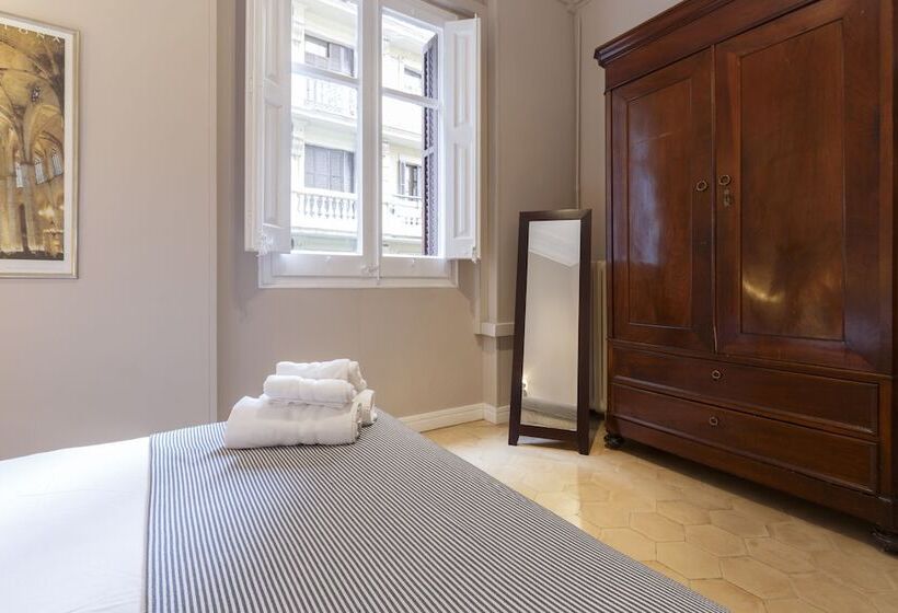 تختخواب و صبحانه Ainb Born Via Laietana