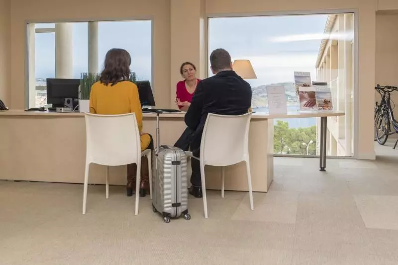 Отель Côté Thalasso Hôtel & Spa Marin