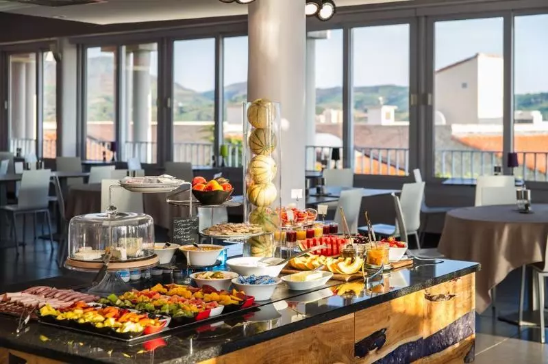 Отель Côté Thalasso Hôtel & Spa Marin