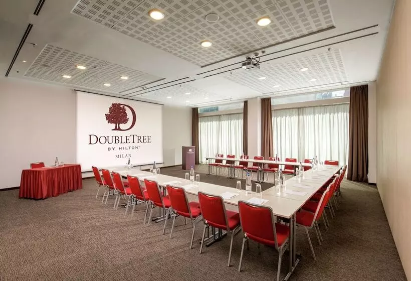 هتل Doubletree By Hilton Milan