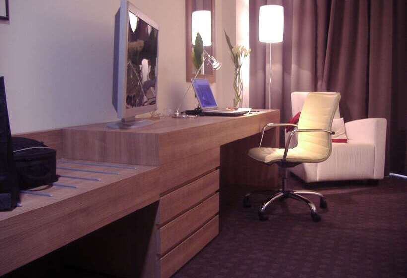 酒店 Doubletree By Hilton Milan