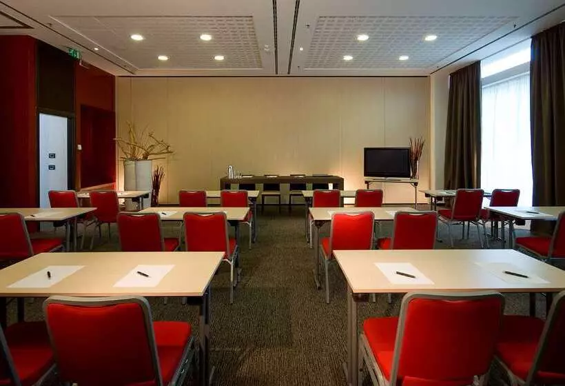 酒店 Doubletree By Hilton Milan