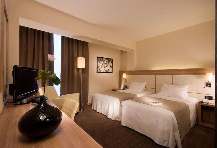 酒店 Doubletree By Hilton Milan