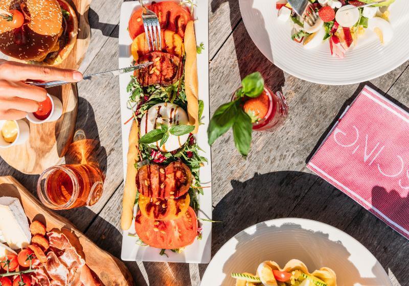 Отель Hôtel Font Mourier