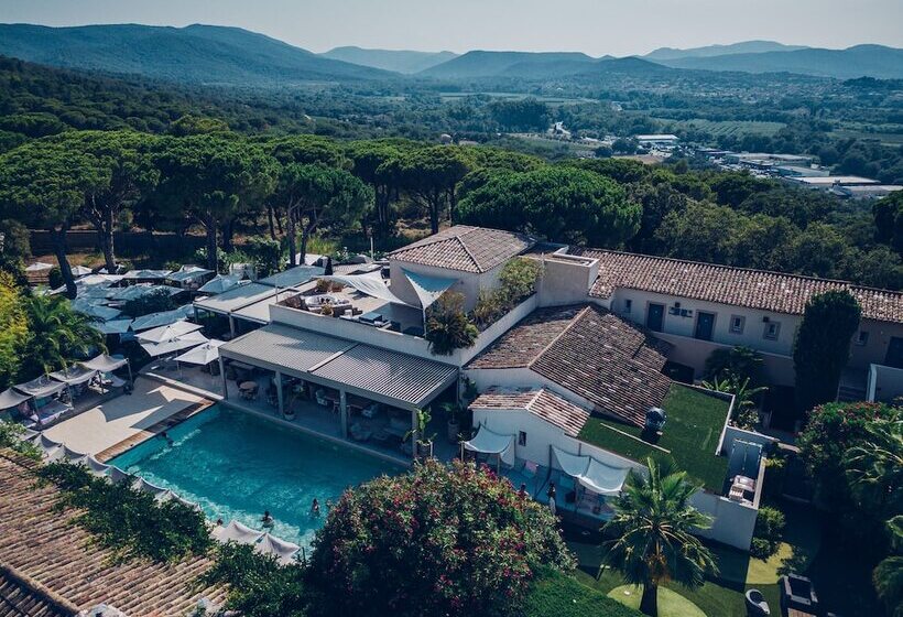 Отель Hôtel Font Mourier