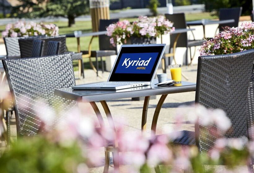בית מלון כפרי Kyriad Prestige Compiegne