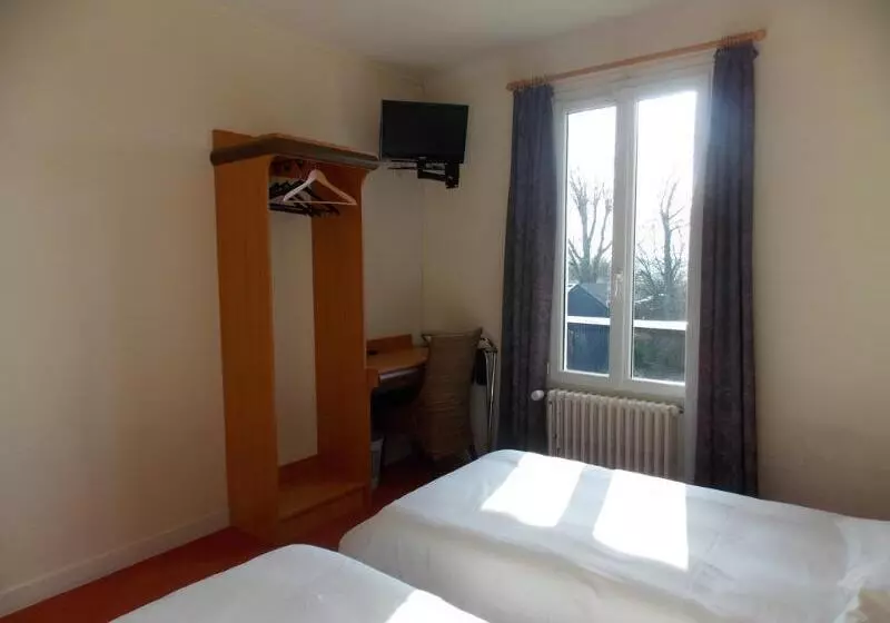 ホテル Le Beauvoir