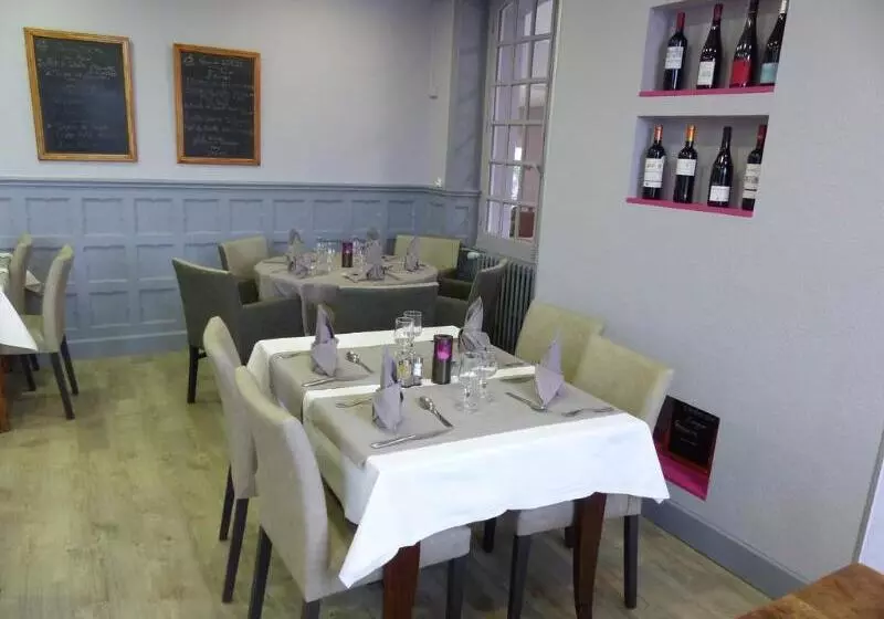 ホテル Le Beauvoir