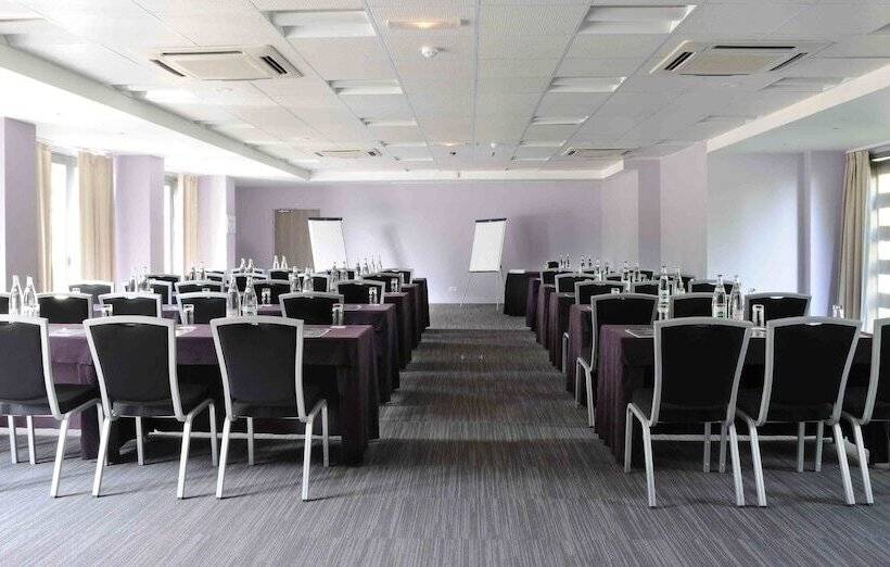 Отель Relais De La Malmaison Paris Rueil Hôtel Spa