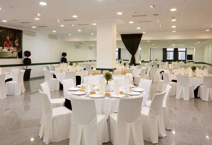 ホテル NH La Avanzada