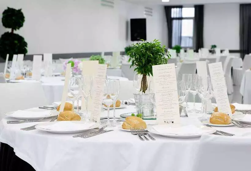 호텔 NH La Avanzada