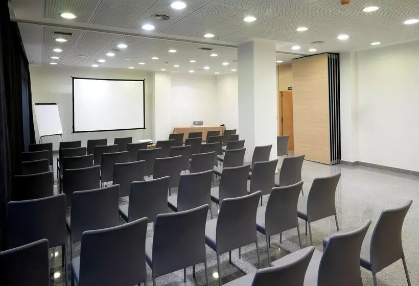 호텔 NH La Avanzada