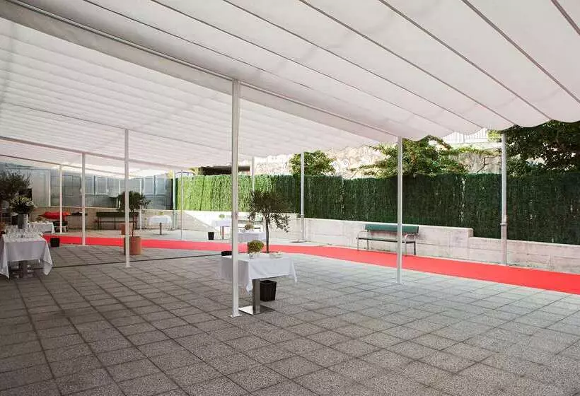 호텔 NH La Avanzada