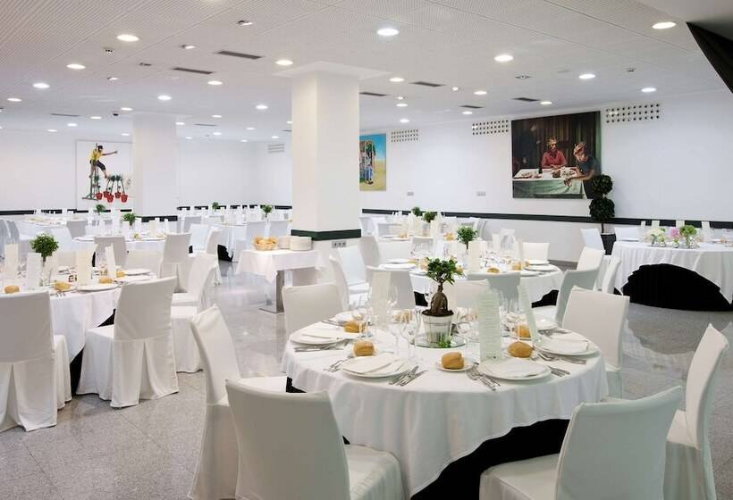 ホテル NH La Avanzada