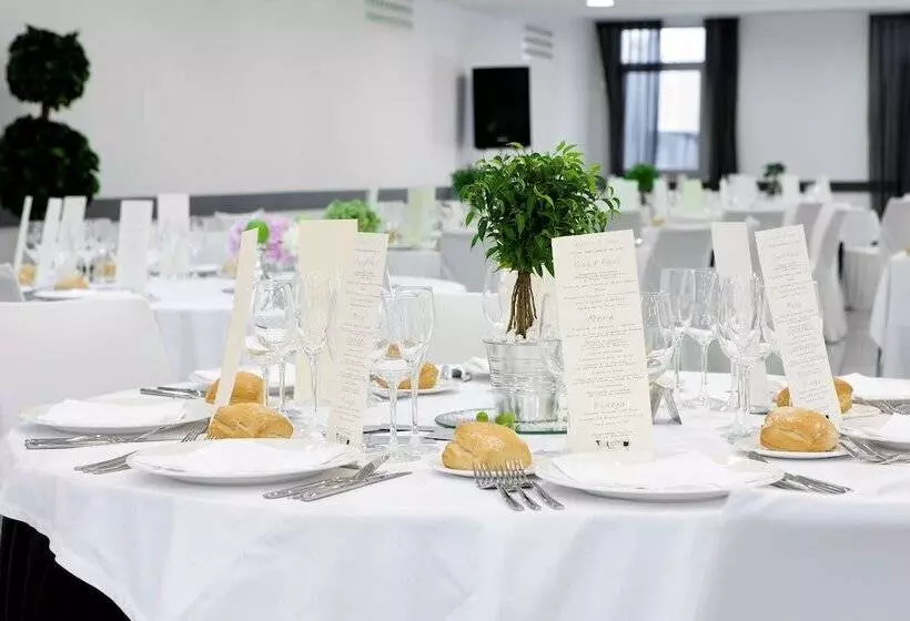 호텔 NH La Avanzada