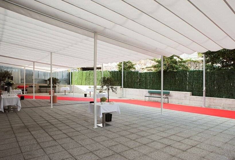 ホテル NH La Avanzada