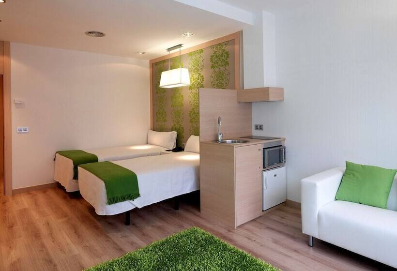 ホテル NH La Avanzada