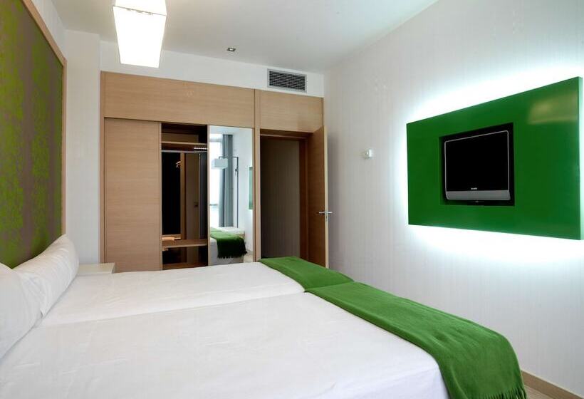 ホテル NH La Avanzada