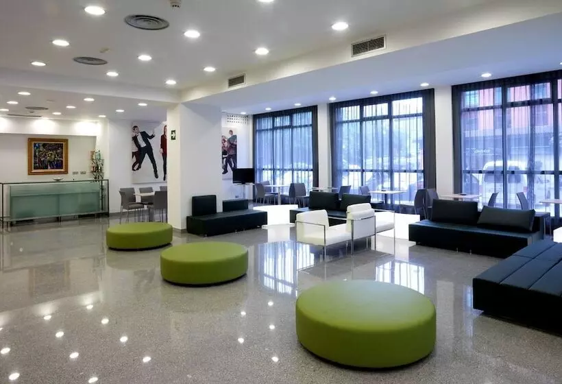 호텔 NH La Avanzada