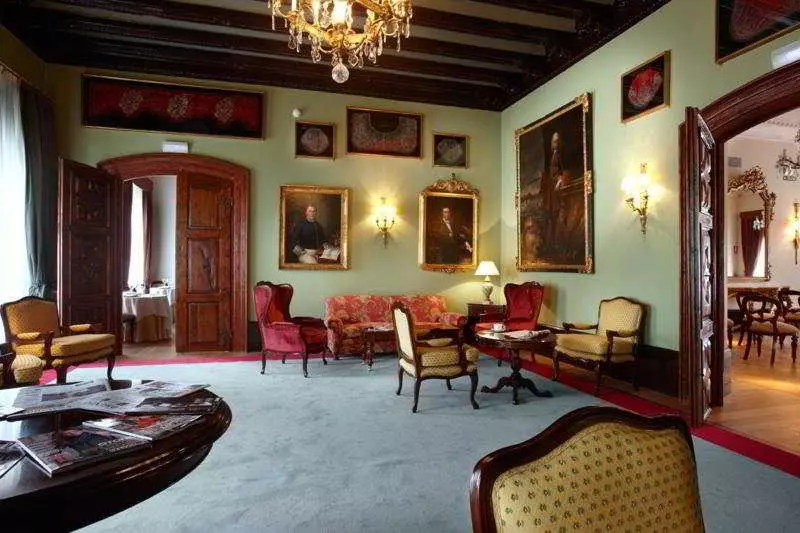 בית מלון כפרי Palacio Guendulain