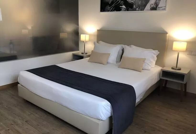 호텔 Porto Coliseum