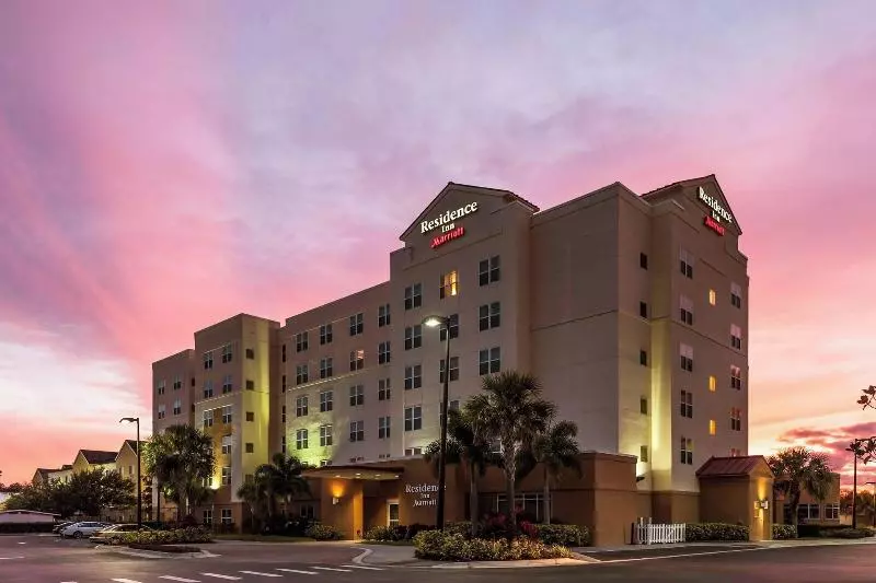 Отель Residence Inn Orlando Airport