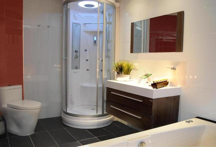 בית מלון כפרי Suites 108