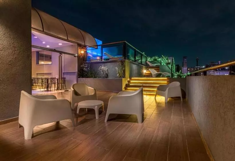 فندق Up America Plaza