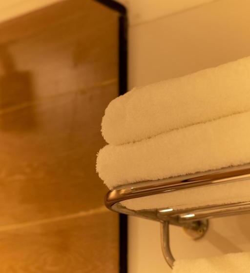 هتل Up America Plaza