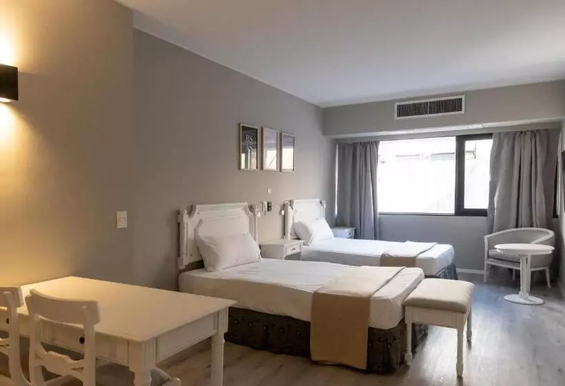 هتل Up America Plaza