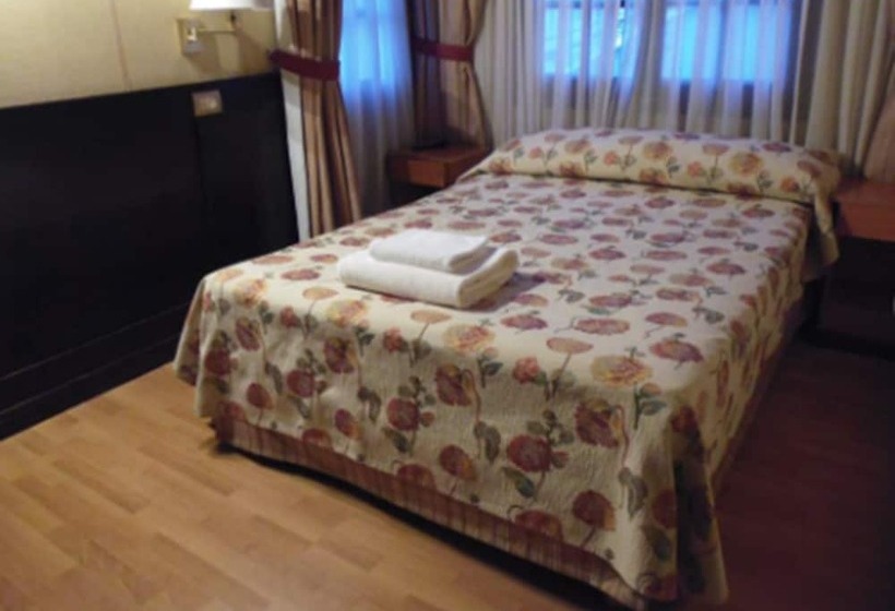 هتل Villa Brescia