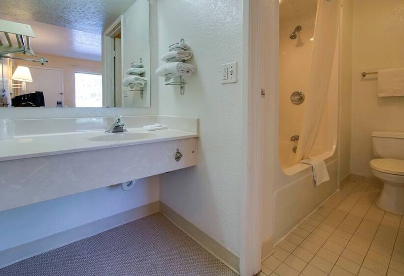 Motel Rodeway Inn Kissimmee Maingate West   Free Theme Park Shuttle