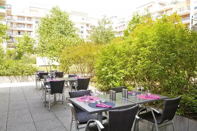 Residhome Paris Evry