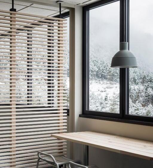 Abrigall Hostel Masella