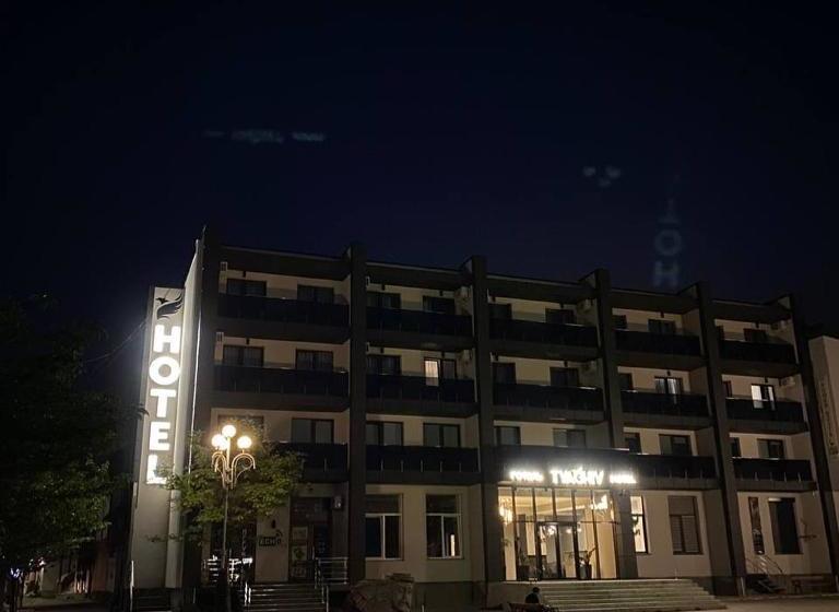 فندق готель тячів