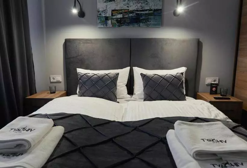 Hotelli готель тячів