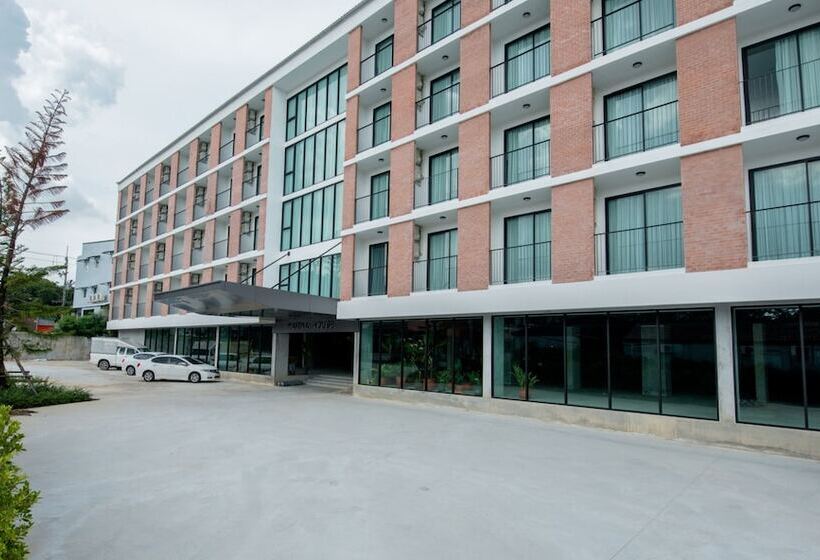 호텔 Marina House Muaythai Taiad Phuket