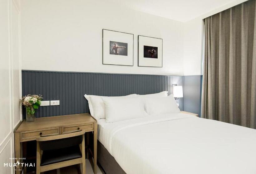 호텔 Marina House Muaythai Taiad Phuket