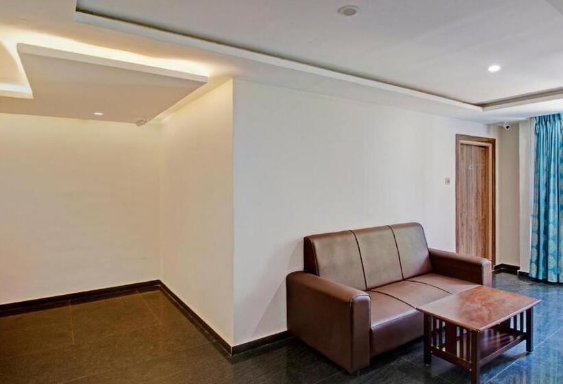 酒店 Treebo Usha Vasivi Alipiri Road, 2 Km From Tirupati Central Bus Station