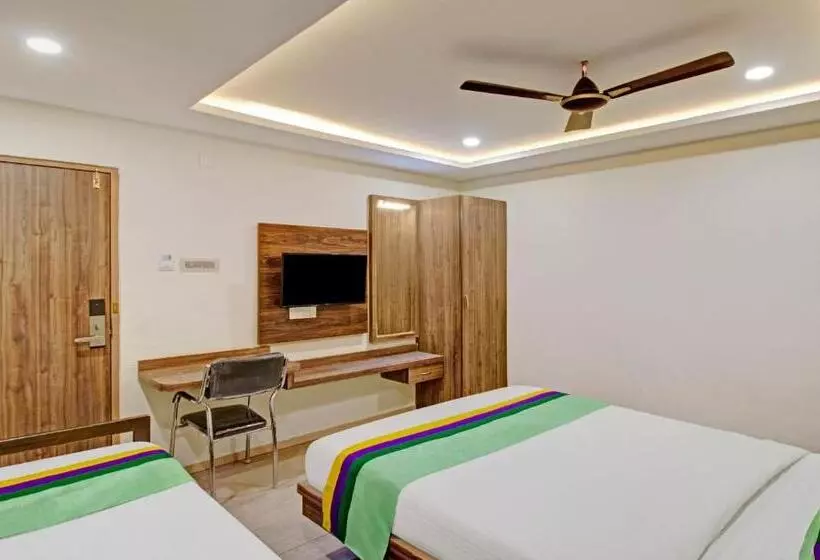 ホテル Treebo Usha Vasivi Alipiri Road, 2 Km From Tirupati Central Bus Station