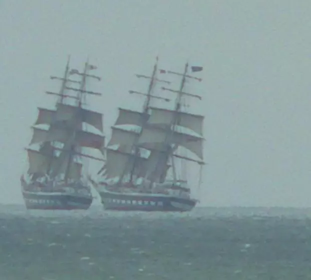 Park View R & R   Adult Only   Self Catering   Free Parking   Ev Point