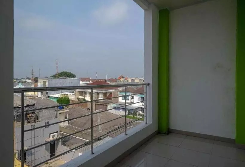 Majatalo Reddoorz Near Pakuwon Mall Solo Baru